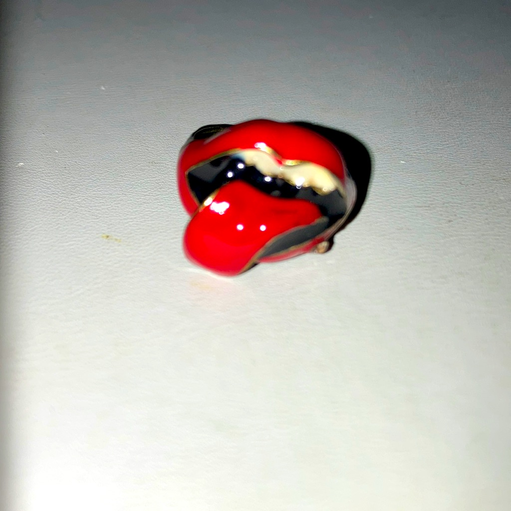 Hanging Tongue Ring Previously Owned Bme2910